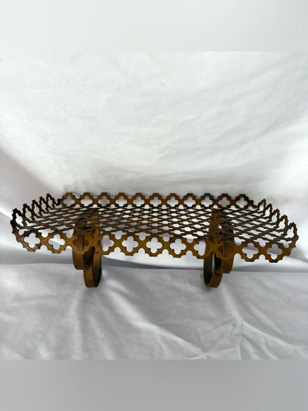 Antique brass clover metal wall shelf home decor mini accent Victorian